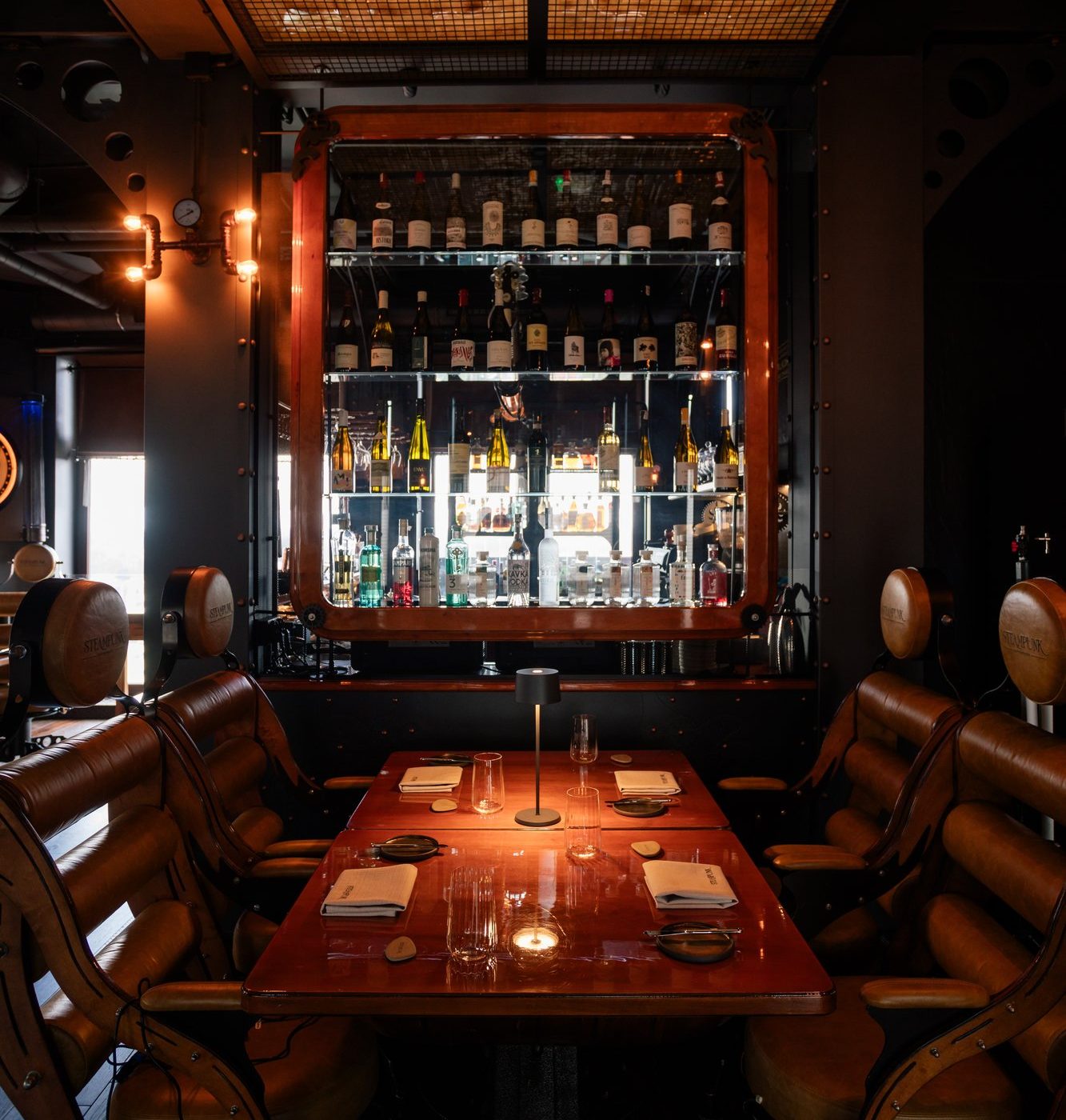 Steampunk — restauracja